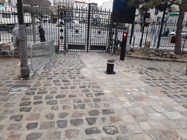 Aménagement d'un parvis en pavés à Pantin(94)